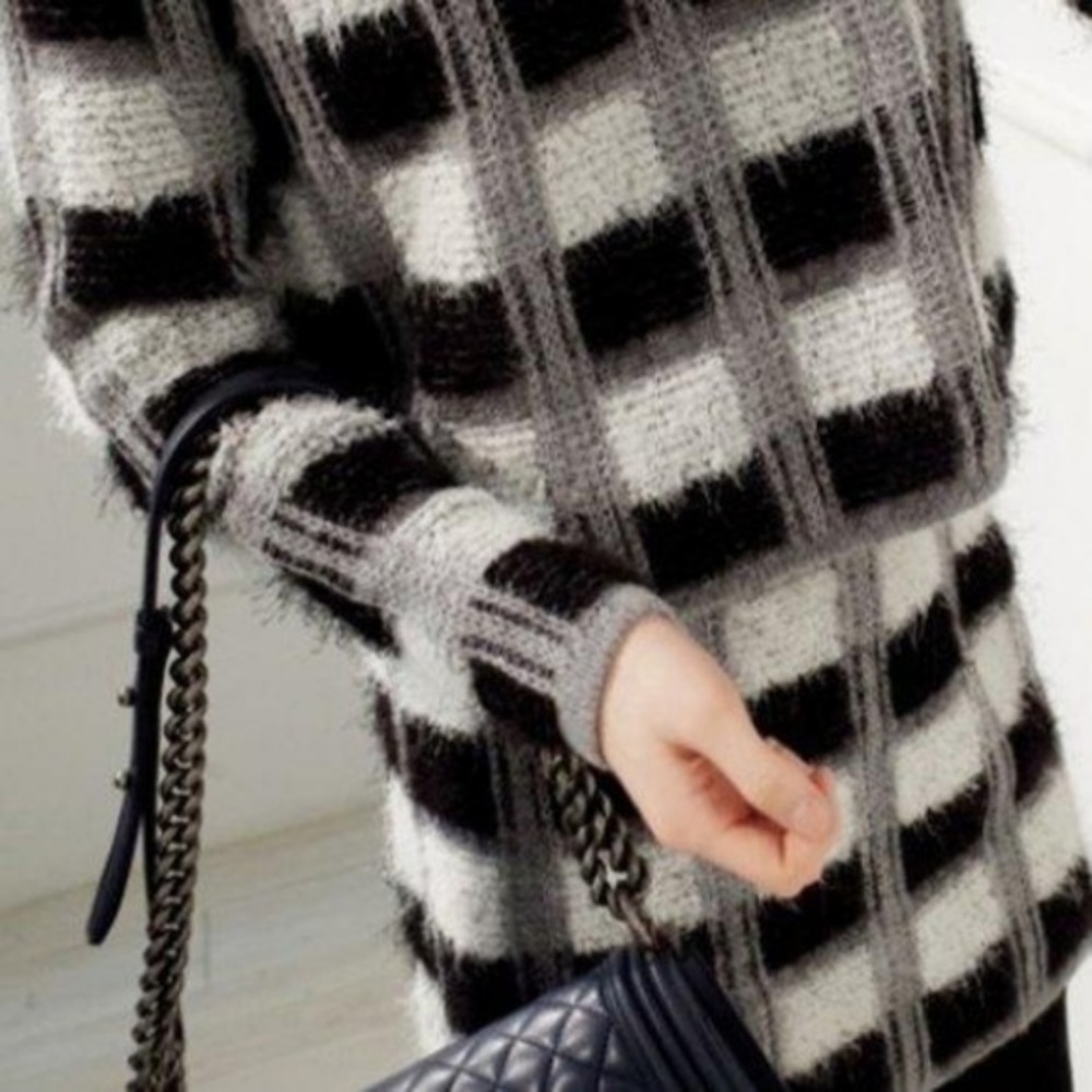 FLASH SALE  Plaid Sweater Skirt Set - Picture 6 of 6